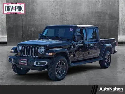 2023 Jeep Gladiator Overland 4WD photo