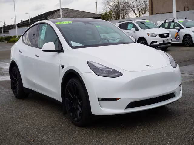 2023 Tesla Model Y Long Range AWD photo