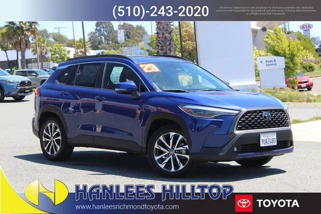 2023 Toyota Corolla Cross XLE FWD photo