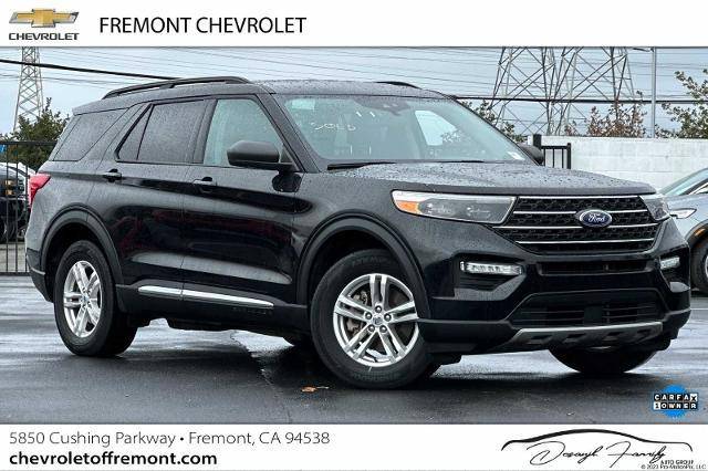 2023 Ford Explorer XLT 4WD photo