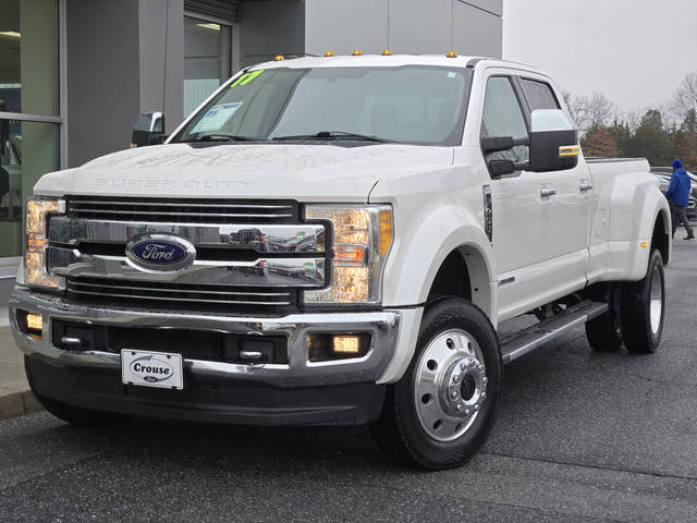 2017 Ford F-450 Super Duty  4WD photo