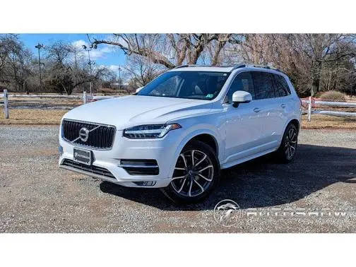 2018 Volvo XC90 Momentum AWD photo