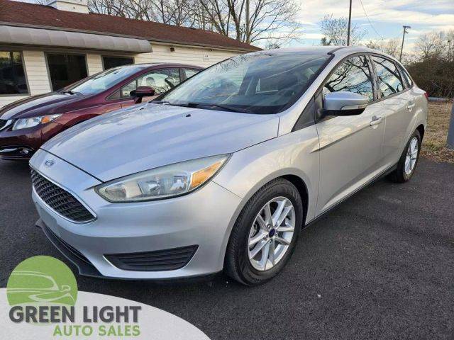 2016 Ford Focus SE FWD photo