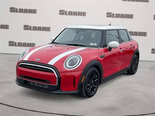 2022 MINI Hardtop 4 Door Cooper FWD photo