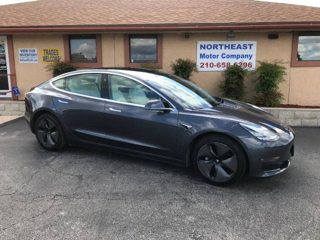 2019 Tesla Model 3 Long Range AWD photo
