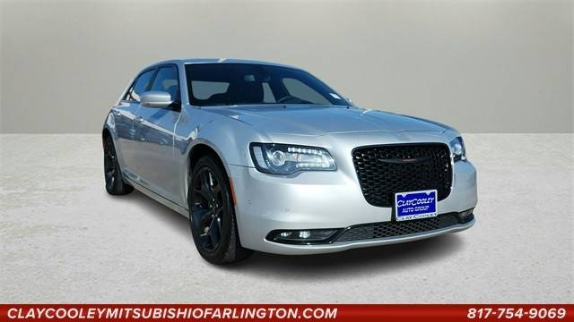 2023 Chrysler 300 300S RWD photo