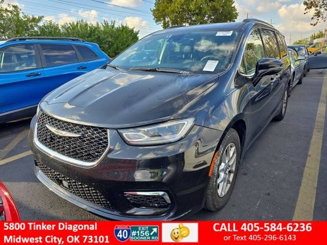 2022 Chrysler Pacifica Minivan Touring L FWD photo