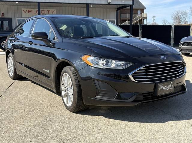 2019 Ford Fusion SE FWD photo