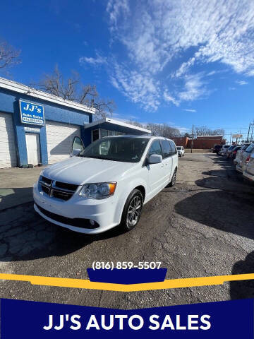 2017 Dodge Grand Caravan SXT FWD photo