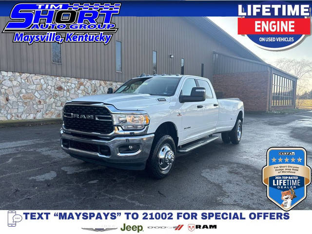 2023 Ram 3500 Big Horn 4WD photo