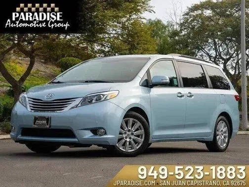 2017 Toyota Sienna Limited Premium FWD photo