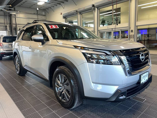 2023 Nissan Pathfinder SV 4WD photo