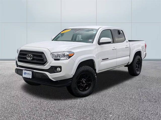 2022 Toyota Tacoma SR5 4WD photo