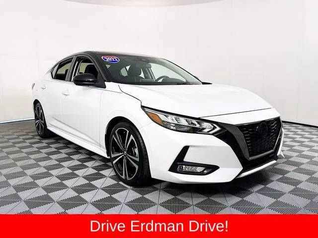 2022 Nissan Sentra SR FWD photo