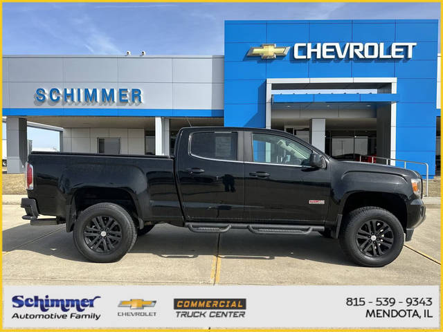2017 GMC Canyon 4WD SLE 4WD photo