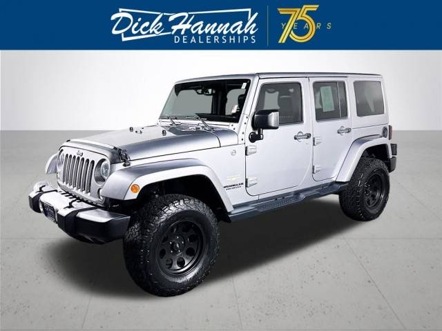 2015 Jeep Wrangler Unlimited Sahara 4WD photo