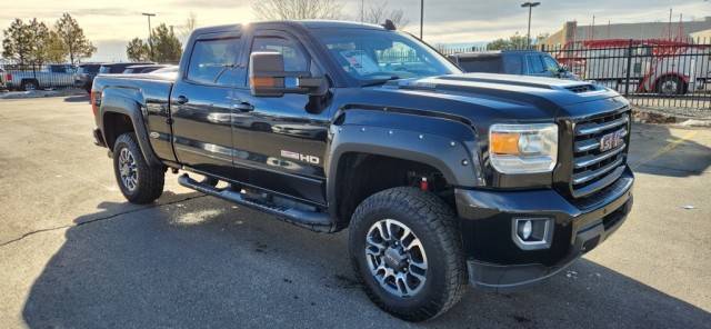 2019 GMC Sierra 2500HD SLT 4WD photo