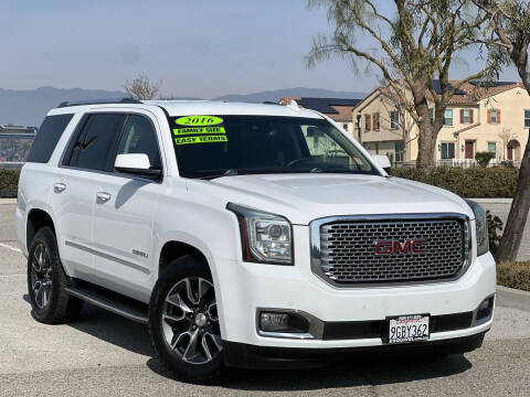 2016 GMC Yukon Denali 4WD photo