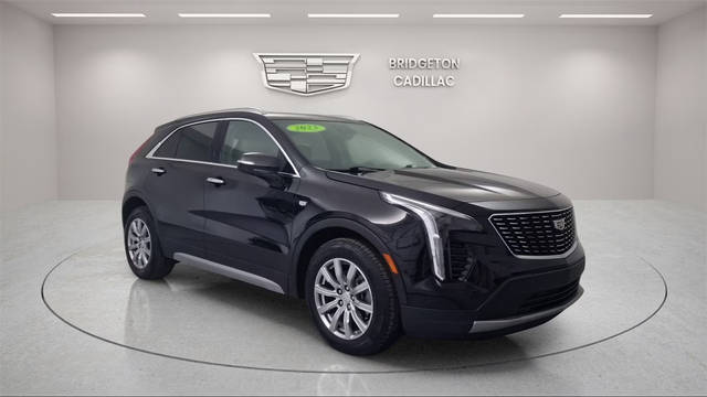 2023 Cadillac XT4 FWD Premium Luxury FWD photo