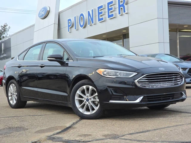 2020 Ford Fusion SEL FWD photo