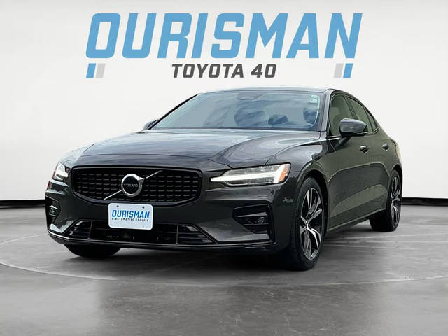 2023 Volvo S60 Core Dark Theme AWD photo