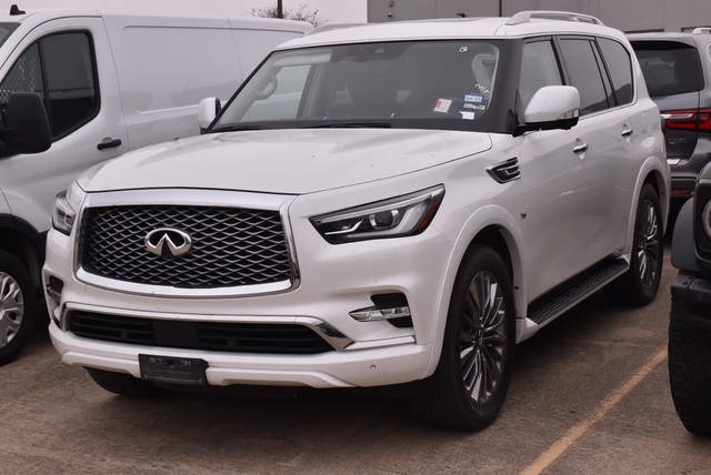 2019 Infiniti QX80 LUXE RWD photo