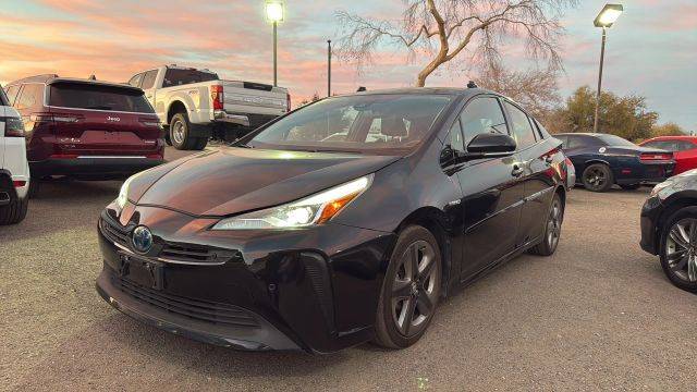 2020 Toyota Prius L Eco FWD photo