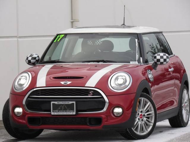 2017 MINI Hardtop 2 Door Cooper S FWD photo