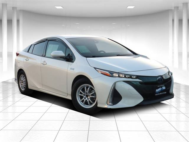 2019 Toyota Prius Prime Premium FWD photo