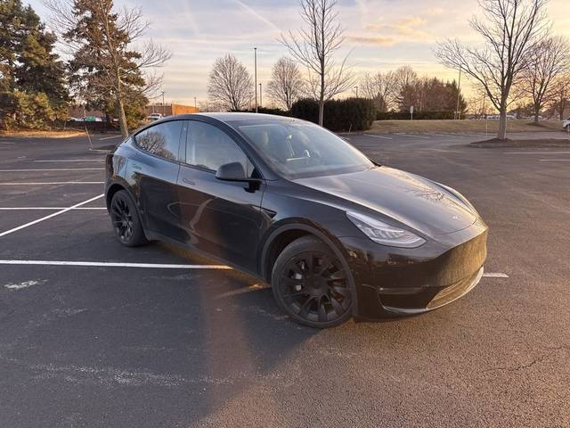 2022 Tesla Model Y Long Range AWD photo