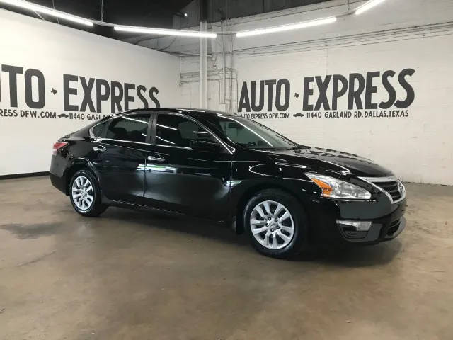 2015 Nissan Altima 2.5 S FWD photo