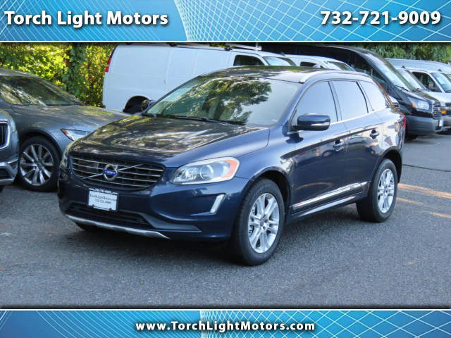 2015 Volvo XC60 T5 Drive-E Platinum FWD photo