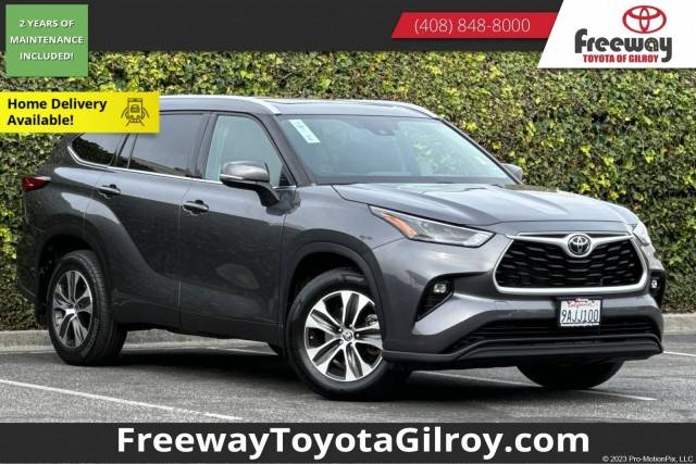 2022 Toyota Highlander XLE AWD photo