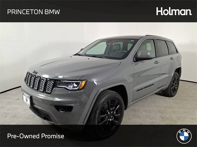 2022 Jeep Grand Cherokee Laredo X 4WD photo