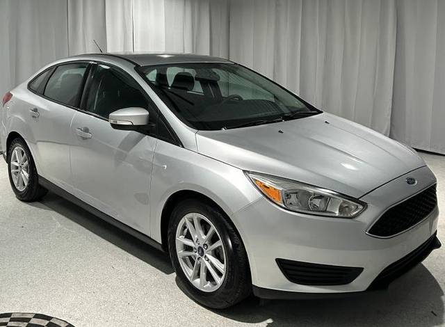 2017 Ford Focus SE FWD photo