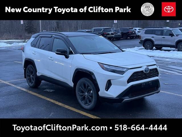 2022 Toyota RAV4 Hybrid XSE AWD photo