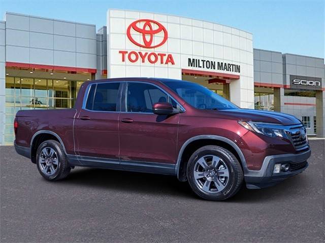 2017 Honda Ridgeline RTL FWD photo