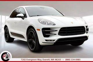 2015 Porsche Macan Turbo AWD photo