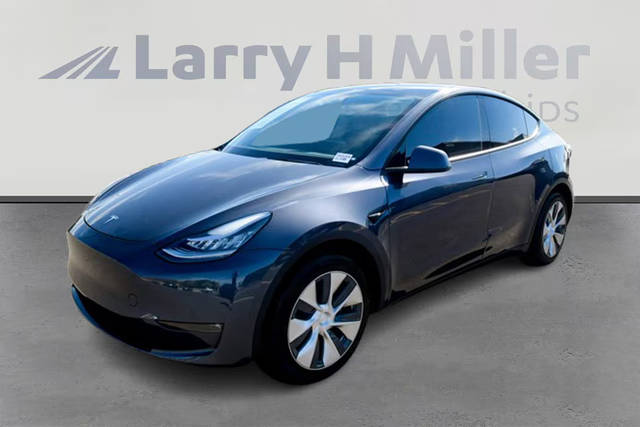 2023 Tesla Model Y Long Range AWD photo