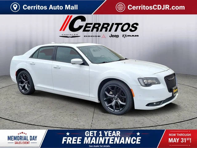 2023 Chrysler 300 300S RWD photo