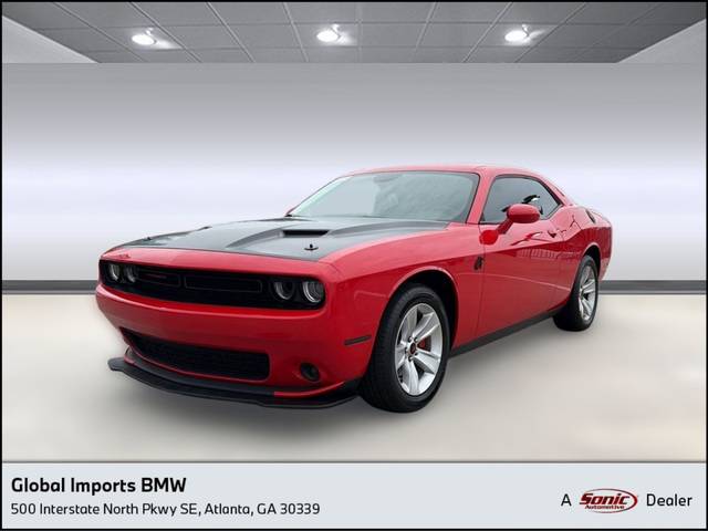 2023 Dodge Challenger SXT RWD photo