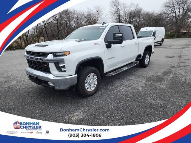 2022 Chevrolet Silverado 2500HD LT 4WD photo