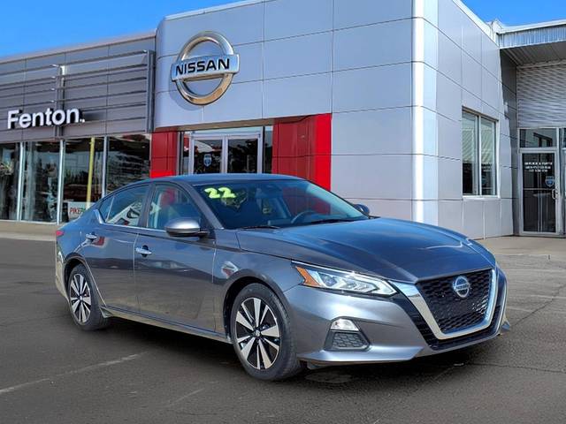 2022 Nissan Altima 2.5 SV FWD photo