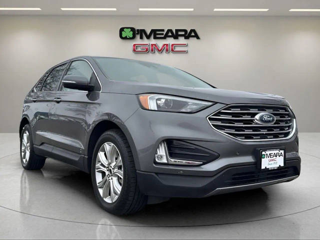 2022 Ford Edge Titanium AWD photo