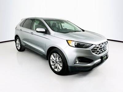 2022 Ford Edge Titanium AWD photo