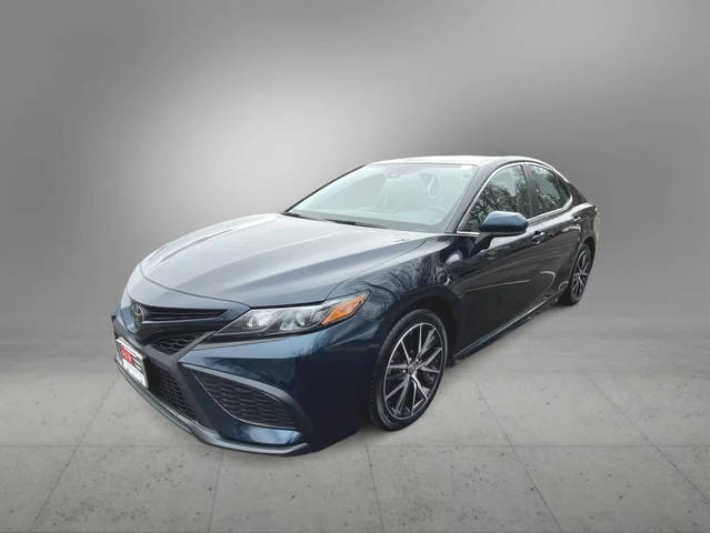 2021 Toyota Camry SE FWD photo