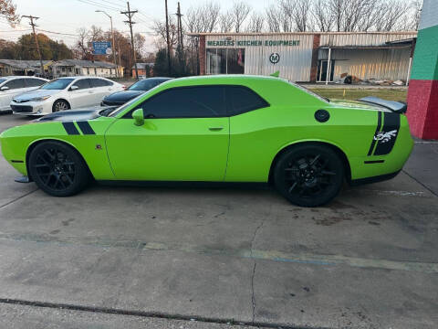 2015 Dodge Challenger R/T Scat Pack RWD photo