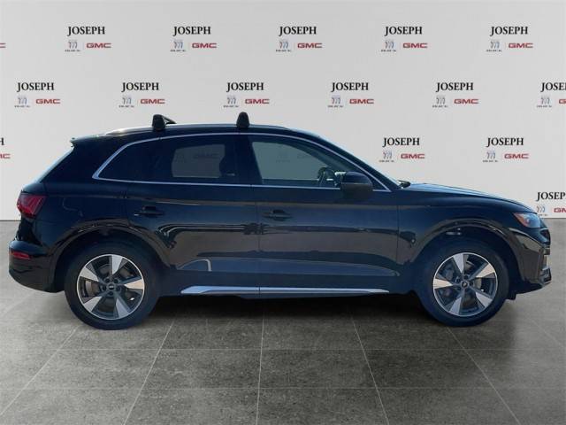 2023 Audi Q5 Premium Plus AWD photo