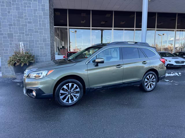 2016 Subaru Outback 2.5i Limited AWD photo