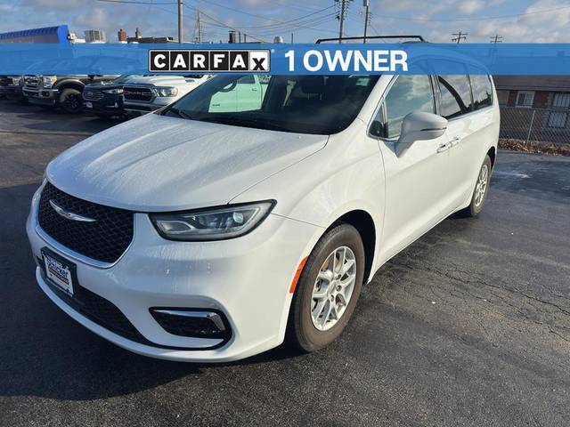 2022 Chrysler Pacifica Minivan Touring L FWD photo